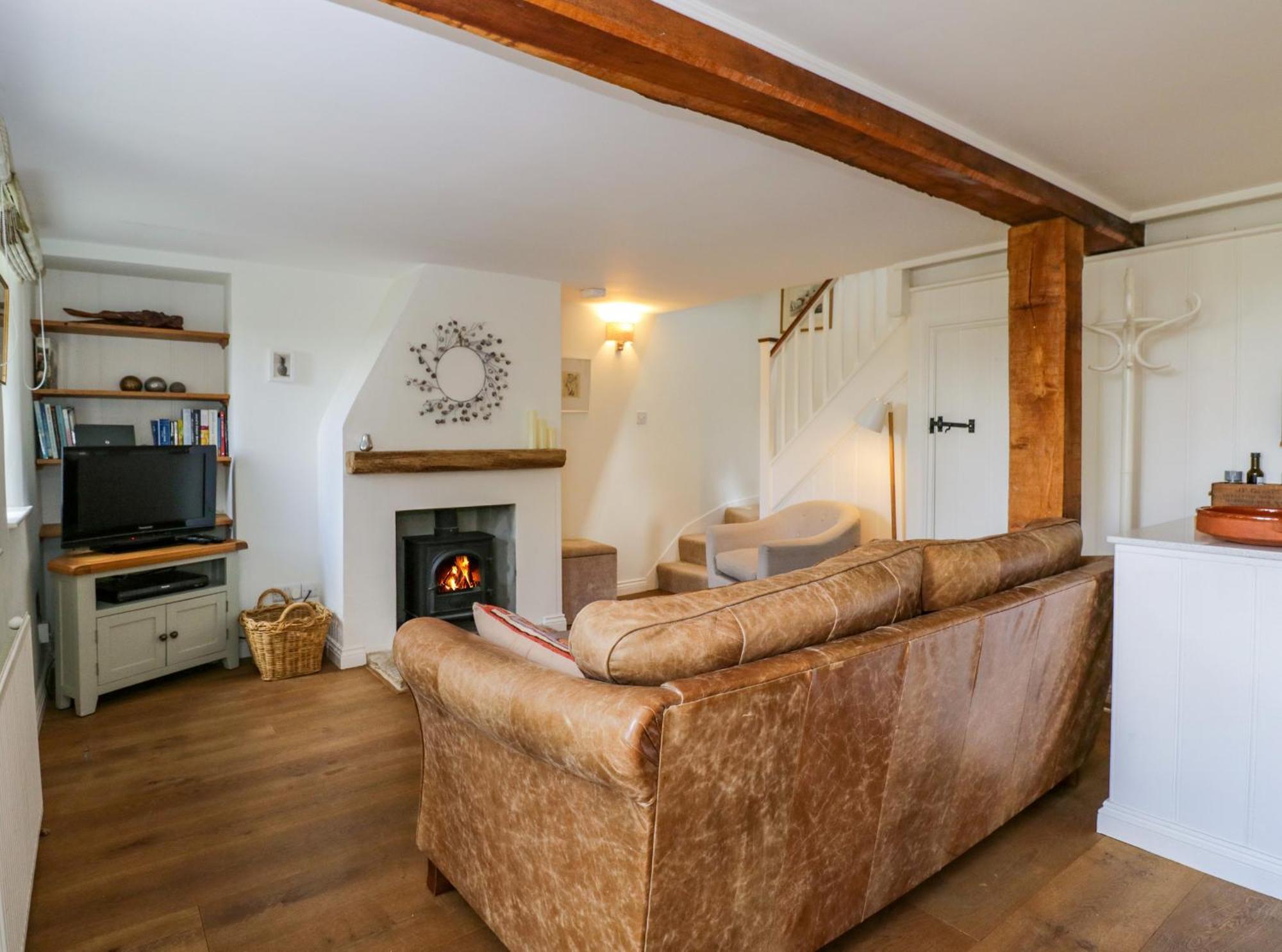 Little Owl Barn * Burford
